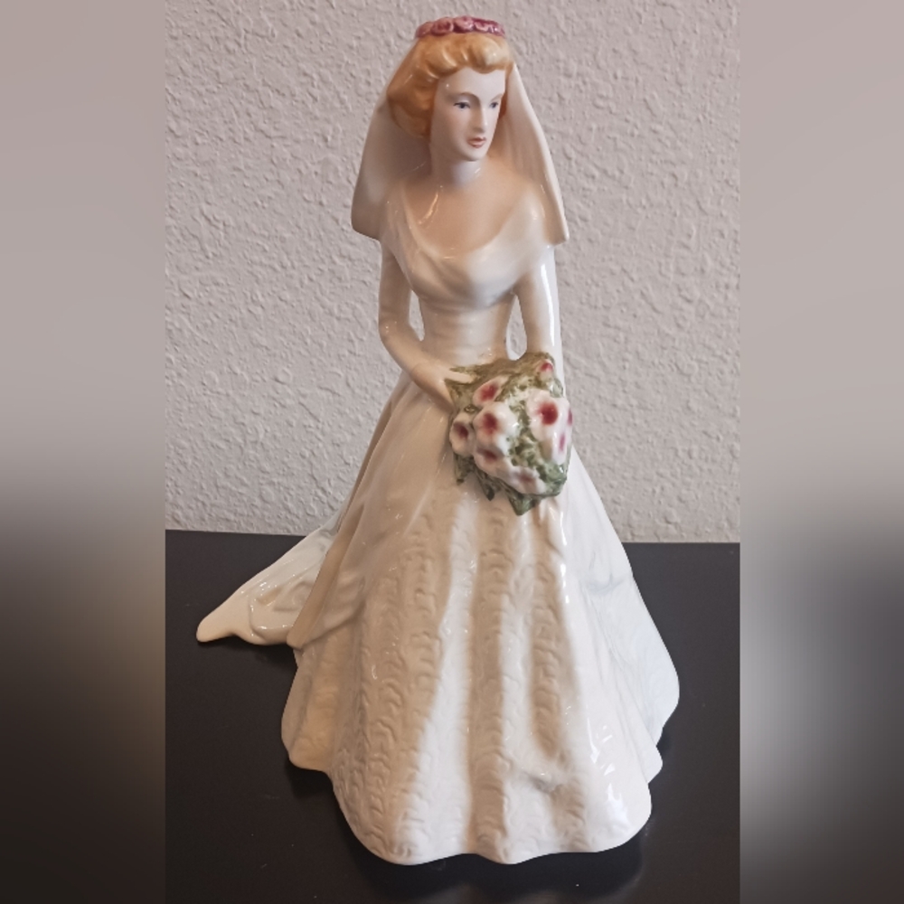 Goebel Germany 1949 Bride porcelain "Forever and Always" pristine, Goebel
